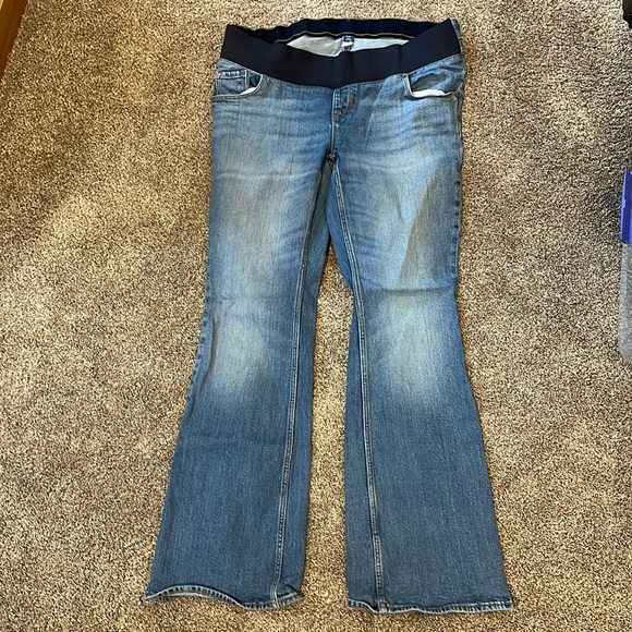 Old Navy Maternity Jean Medium Wash - Picture 1 of 5